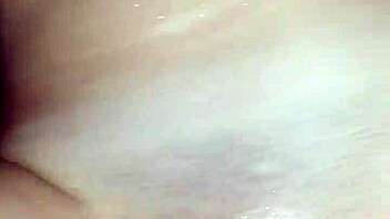 First Squirting Extreme Wet Pussy Orgasm!