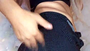 Gorgeous travesti playing with her hard cock!