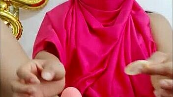 Did I nail my New Year challenge by dressing Indian and playing with my pussy?