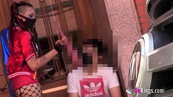 Harley Quinn cosplayer BLOWS guys on the street! OMG, so wild!