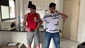 Ever seen Marcos Goiano dominate muscular ruivo dotado Carmona in deepthroat?