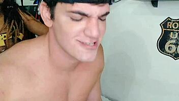 veio de longe para me dar o cu completo no red