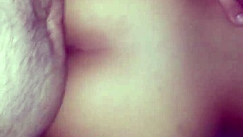 Brazilian amateur namorada gostosa enjoys passionate sex