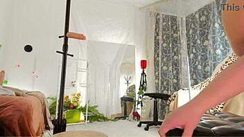 curvy milf oils nude body for voyeur cam.