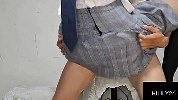 si se da cuenta que me masturbo me cogera