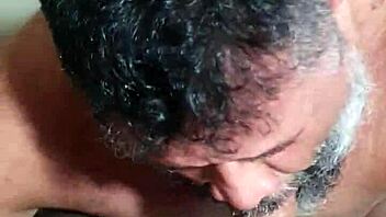 Me Deliciando na Pica do Peludo 😋