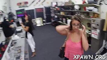 daring woman bangs hard in a public shop, so risky! 😱