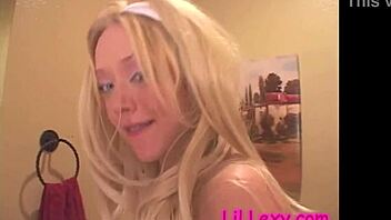 Lil Lexy Fingering Her Pussy Slowly To Orgasm?