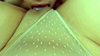 Mi Sexy Compañera De Clases Se Toca Frente A Mi Y Le Doy La Mejor Cogida De Su Vida