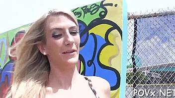 Seductive girlfriend perfectly mixes cock-riding and blowjob for intense orgasm