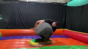 i rode the toro mecanico and got pissed on the street