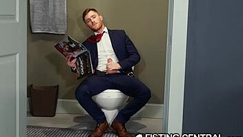 Fistingcentral - experienced boss catches employee masturbating