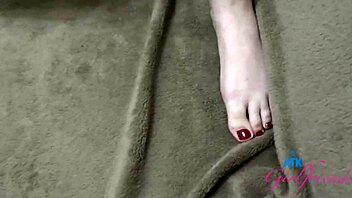 Riley Rose gets pussy licked POV! 😜