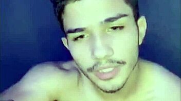 Hey, watch this gay guy cum solo with his hand. 😏