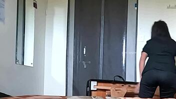 Indian Spa Worker Flashing Cock During Teen 18+ Massage Session