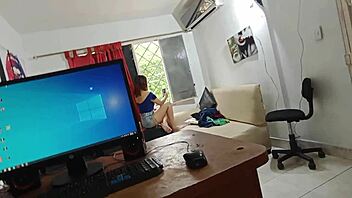 colombian stepsister with big ass masturbates my big cock