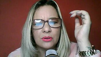 Starting with grandma, discovering hot biological mother