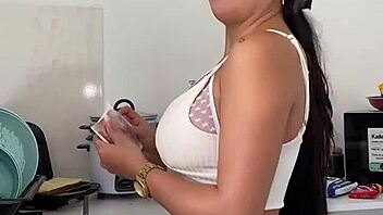 Enjoying breakfast preparation with beautiful latina 😊