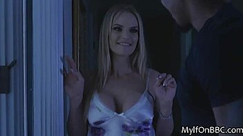 milf rachael cavalli likes to ride bbc hard