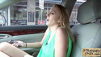 Viattoman näköinen Jenna Marie poimitaan julkiseen naimiseen.