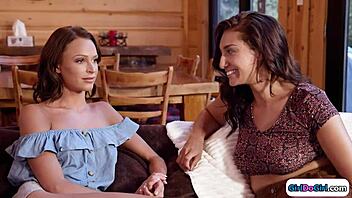 Lesbian Gf Sucks Straight Chick's Tattooed Pussy