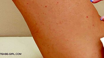 Hey, watch this super hot teen 18+ touch herself solo!