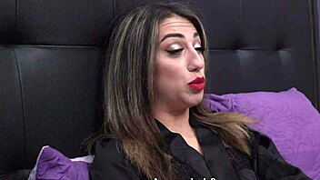 Tell me, how does a new French blonde like Mégane Lopez handle her casting interview?