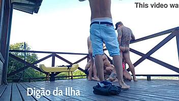 Suruba Ao Na Sacada � Gostosa Demais