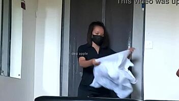 Indian Spa Worker Flashing Cock During Teen 18+ Massage Session