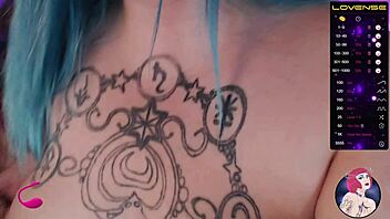 Webcam Slut Teases with Her Fat Curvy Pussy