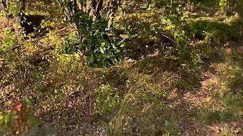 Public park anal: athlete takes big cock doggystyle before crowd