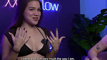 Little 18+ Colombian Majo Cute shows how to squirt in hot homemade casting with Dani Ortiz