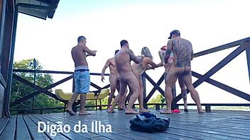 Suruba Ao Na Sacada � Gostosa Demais