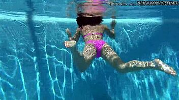 Hot Russian Jessica Lincoln Splashes In The Pool During Holiday