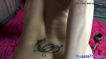 Бюстава дребна 18+ курва компилация от изстрели сперма