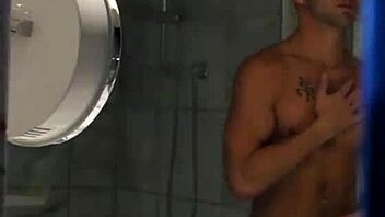 Gamer twink tips delivery driver