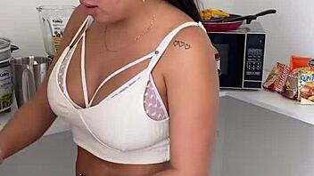 Enjoying breakfast preparation with beautiful latina 😊