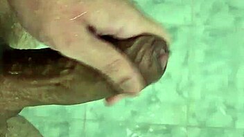 i cummed so good in the shower, it was awsome