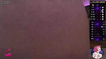 Webcam Slut Teases with Her Fat Curvy Pussy