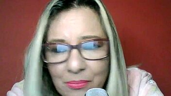 Starting with grandma, discovering hot biological mother