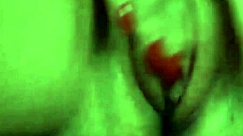 i masturbate my anal solo girl wet cute clit pussy