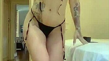 Alone at work, jerking off hidden!