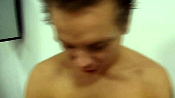 ماريو 7701 يمص وينيك في كاستينج مثلي تشيكي