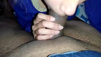 Colombiana ninfomana tetona se deja grabar por sus amigos