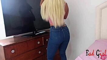 i fucked my horny stepmom hard, her big ass bouncing wildly 😍