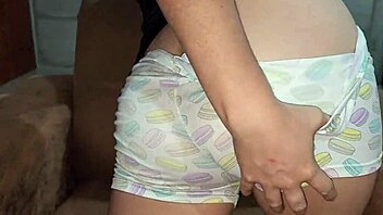 Chubby Young 18+ Amateur Wet Pussy Hairy Creampie First Time Fucking 😏.