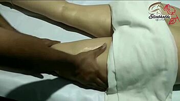 indian lady receives full body massage