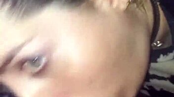 Rica chapada gives this blonde slut a homemade cum surprise