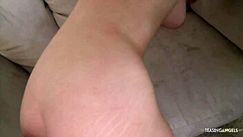 i teazed her and she forgots the camera, giving in to banging