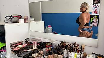 lilly veroni and veronica leal get wild in quickie pov fucking with squirting 😈💦